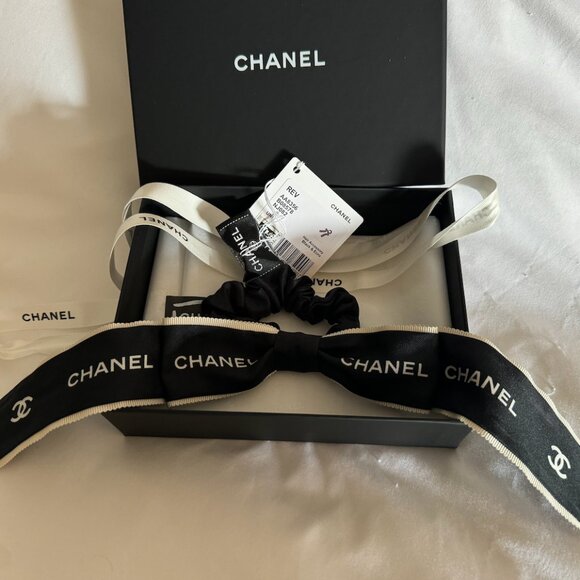 Authentic Chanel Hair Tie Bow Scrunchie - Picture 2 of 3